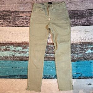 NYDJ Women's Ami Skinny Jeans (Light Olive) Size 2
